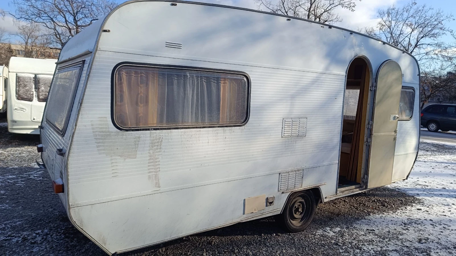 �������� Adria 500 | Mobile.bg � ����������� 13