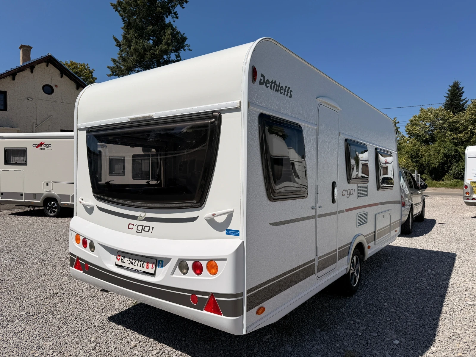 Каравана Dethleffs 475 C go, снимка 2 - Каравани и кемпери - 55740640