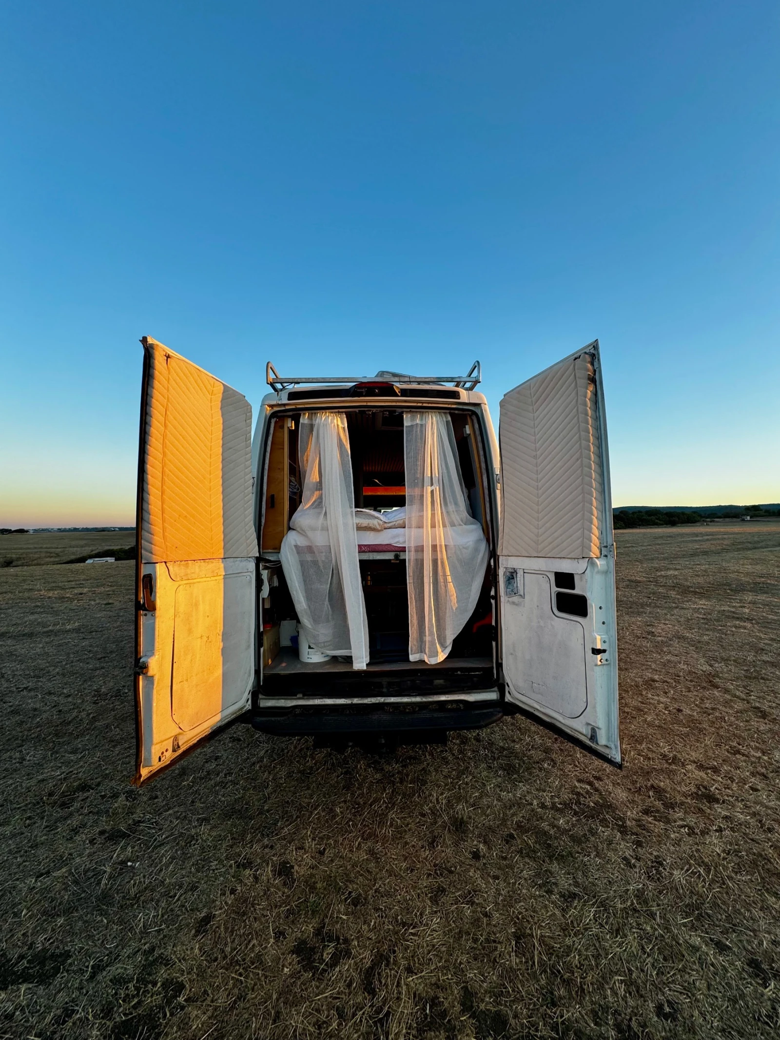 Кемпер Други Iveco Daily, снимка 9 - Каравани и кемпери - 56059395