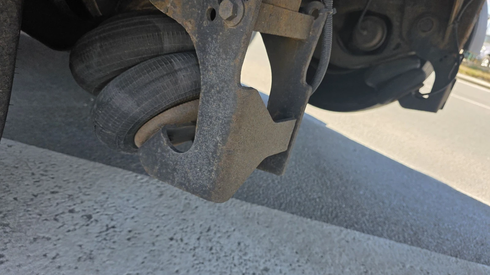 Полуремарке Schwarzmuller Височина 2.70 м, снимка 6 - Ремаркета - 53735215