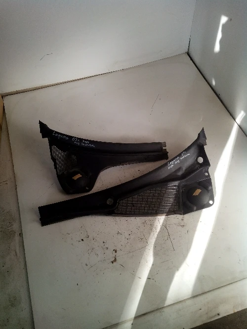 Кора под предни чистачки за Рено Лагуна хечбек