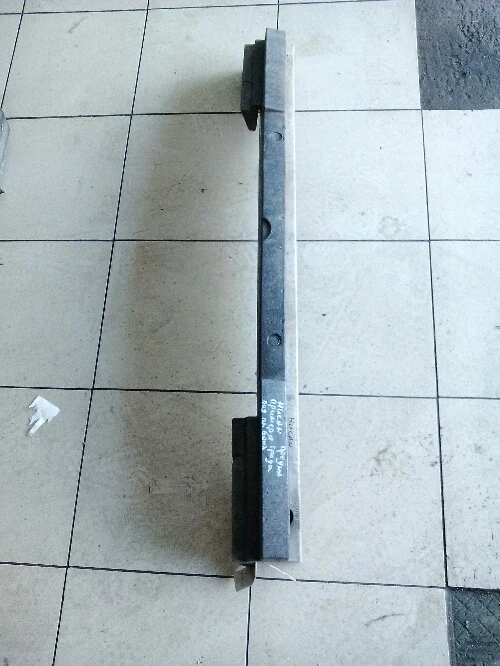 Греда под предна броня Нисан Примера