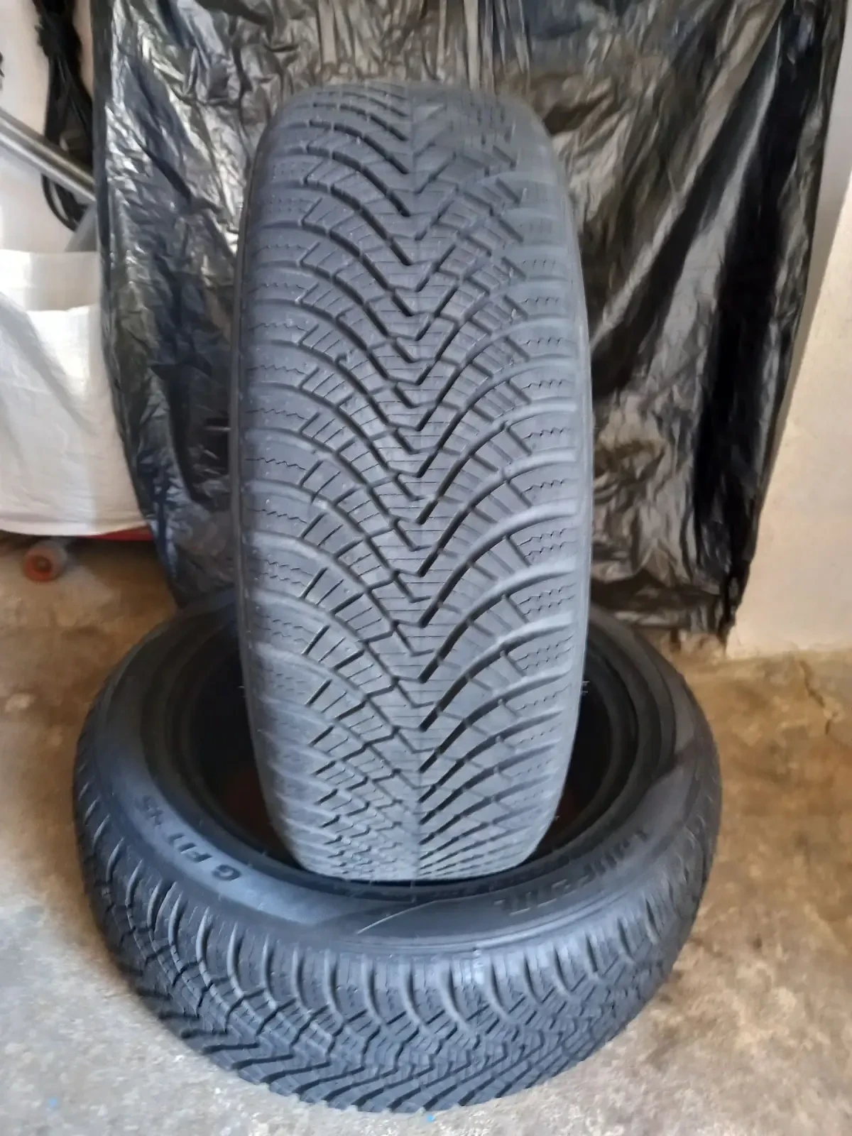 Гуми Всесезонни 195/55R16, снимка 7 - Гуми и джанти - 53756145