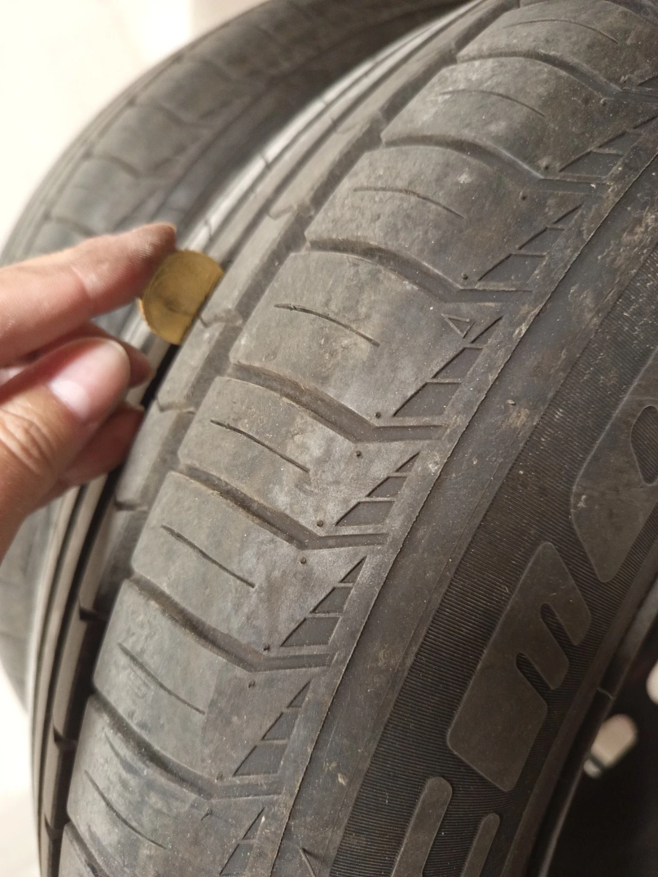 ���� � ������ 205/70R15 | Mobile.bg � ����������� 1