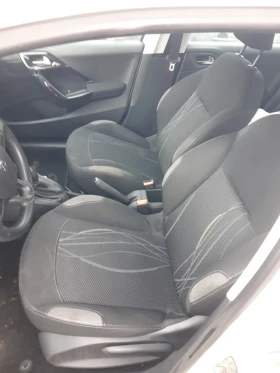 Peugeot 208 1.4hdi.НА ЧАСТИ , снимка 6