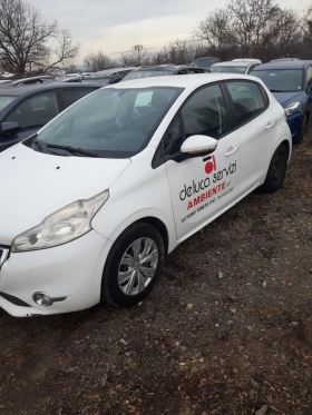Peugeot 208 1.4hdi.НА ЧАСТИ , снимка 2