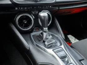 Chevrolet Camaro 2dr Cpe Lt1 Gasoline, снимка 16