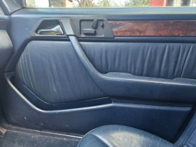 Mercedes-Benz 124 200 E, снимка 11