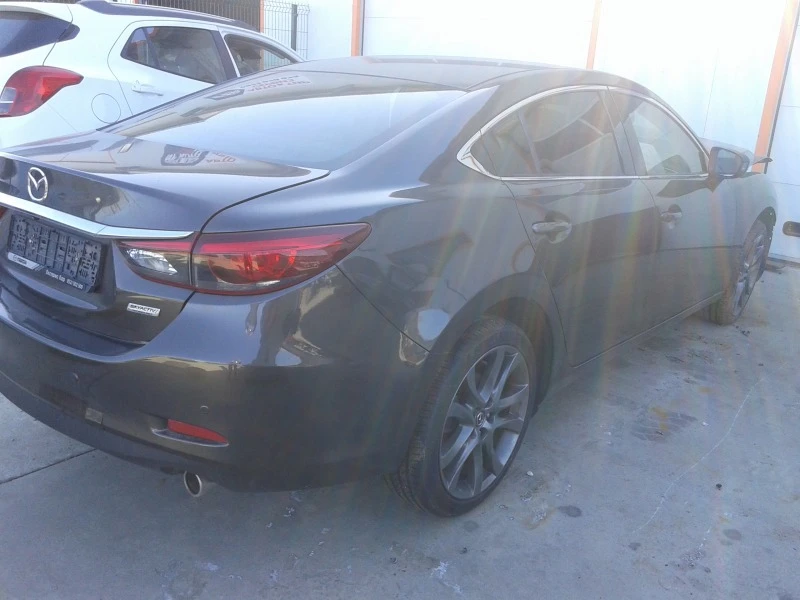 Mazda 6 2.2d, снимка 4 - Автомобили и джипове - 44195212