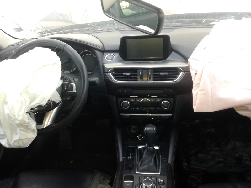 Mazda 6 2.2d, снимка 2 - Автомобили и джипове - 44195212