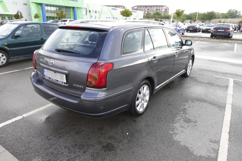 Toyota Avensis 2.2 D-CAT 177кс, снимка 13 - Автомобили и джипове - 47250504