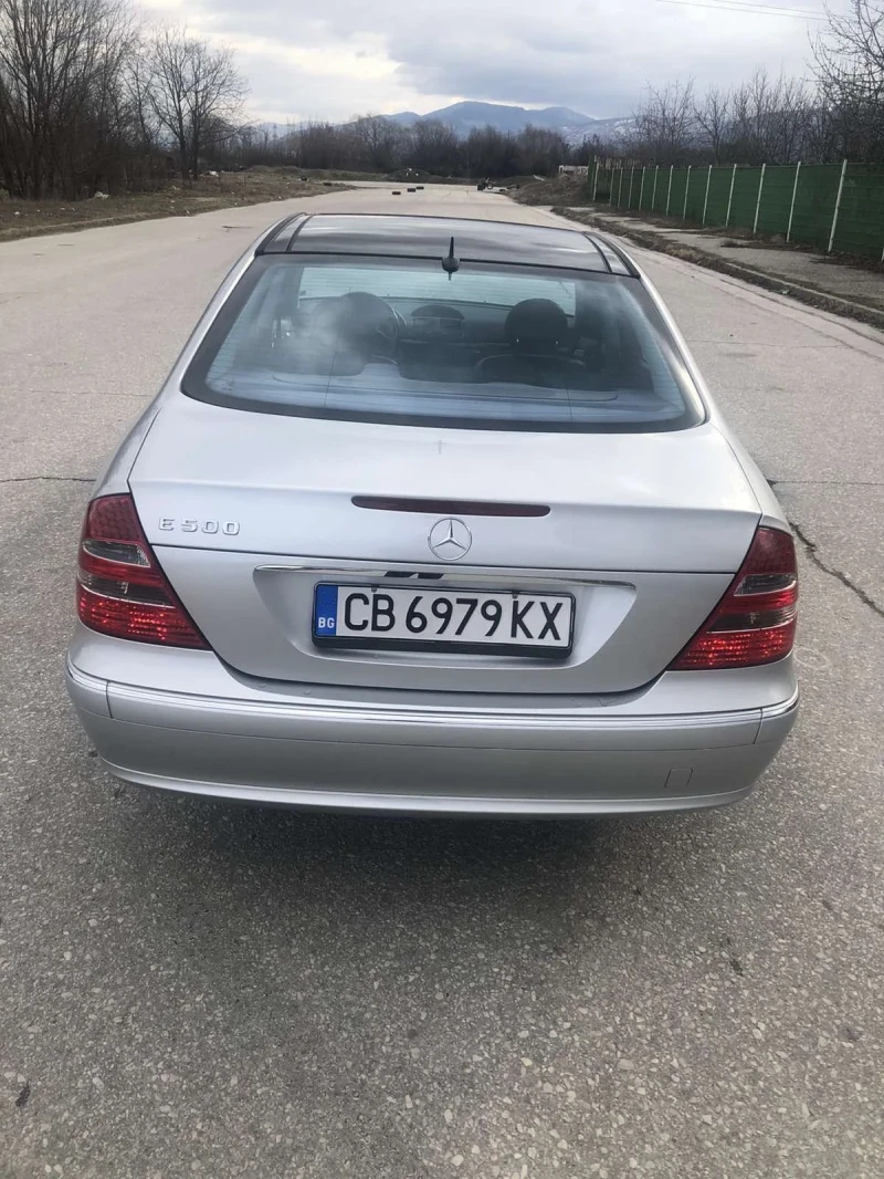 Mercedes-Benz E 500 Най-запазеният на пазара, снимка 4 - Автомобили и джипове - 48920557