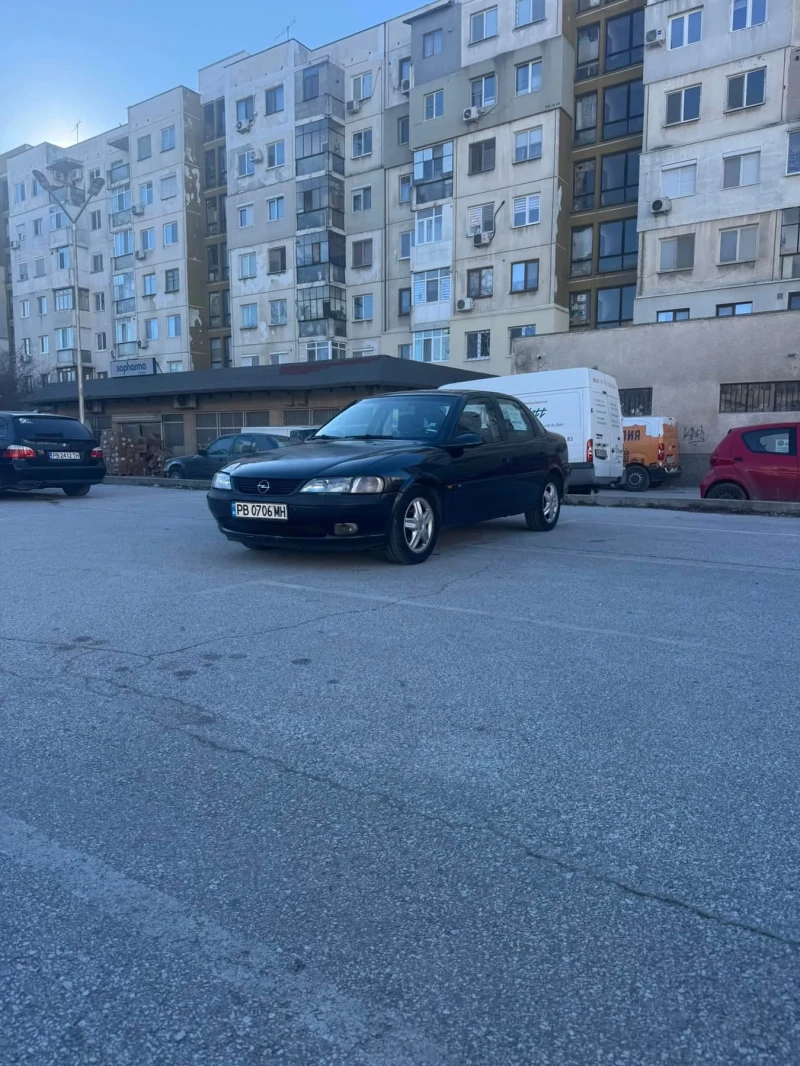 Opel Vectra, снимка 1 - Автомобили и джипове - 49225894