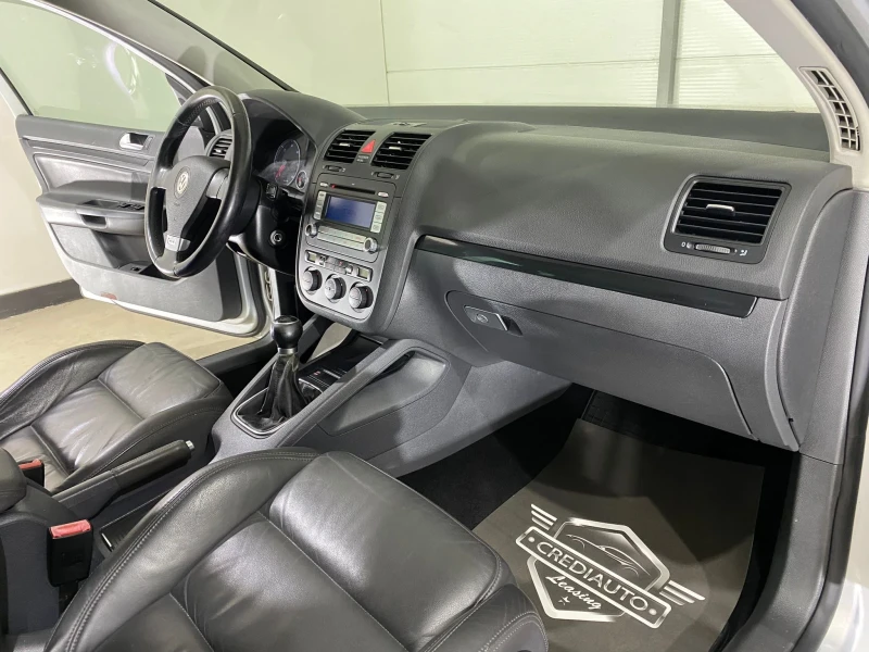 VW Golf 2.0GTD 140hp, снимка 9 - Автомобили и джипове - 50648375