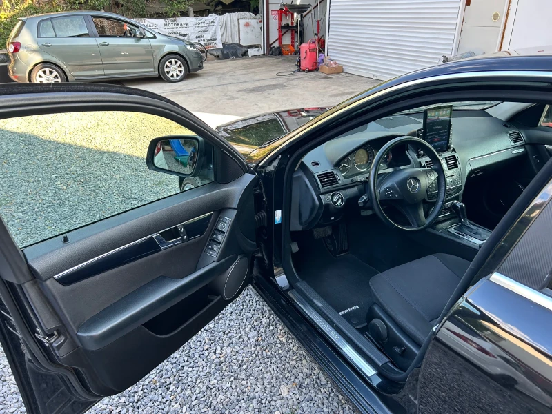 Mercedes-Benz C 220 2.2 НОВ ВНОС АВТОМАТИК 646 МОТОР, снимка 5 - Автомобили и джипове - 51196563
