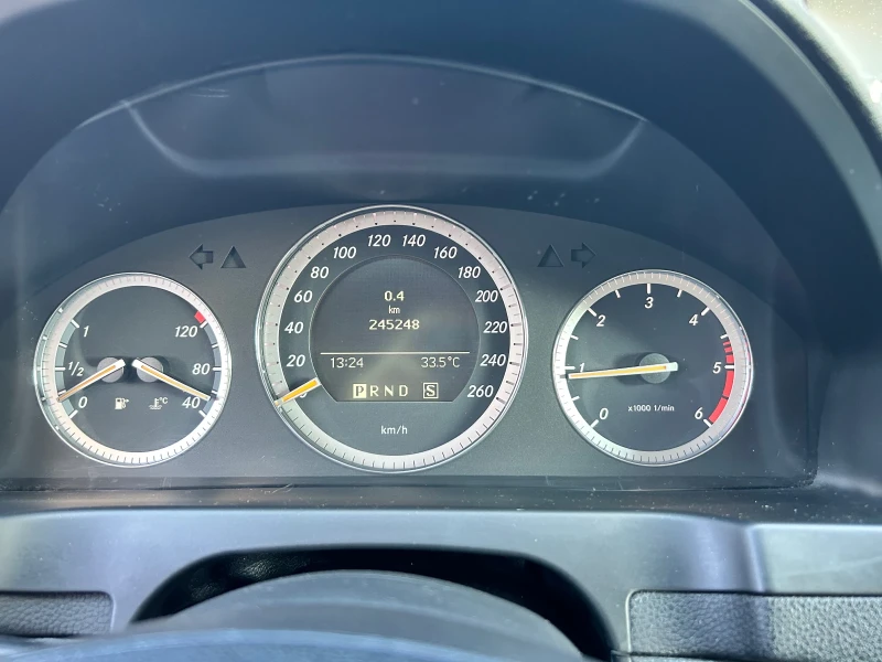 Mercedes-Benz C 220 2.2 НОВ ВНОС АВТОМАТИК 646 МОТОР, снимка 8 - Автомобили и джипове - 51196563