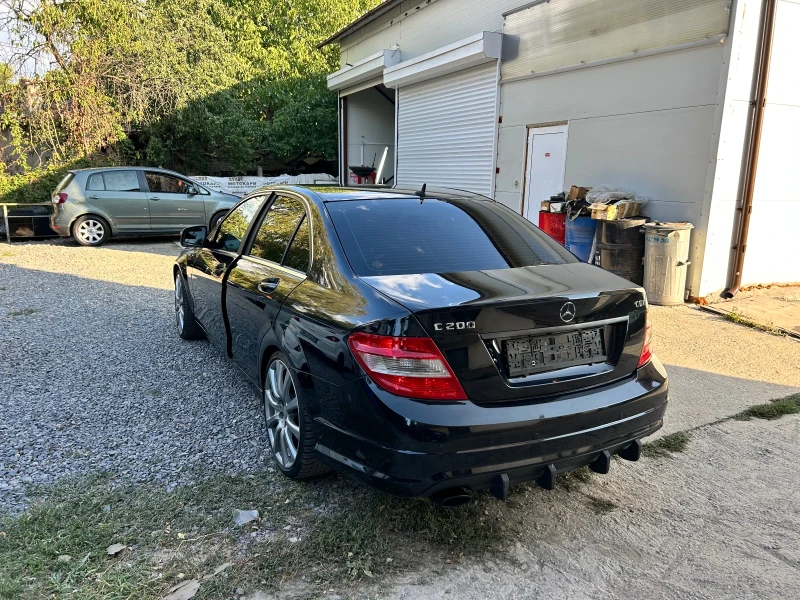 Mercedes-Benz C 220 2.2 НОВ ВНОС АВТОМАТИК 646 МОТОР, снимка 4 - Автомобили и джипове - 51196563