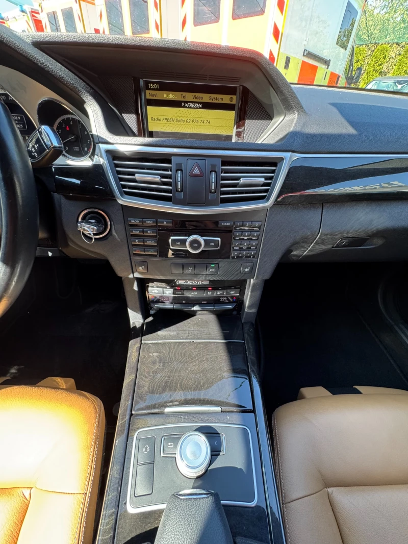 Mercedes-Benz E 350 4 Matic / Face, снимка 11 - Автомобили и джипове - 51810675