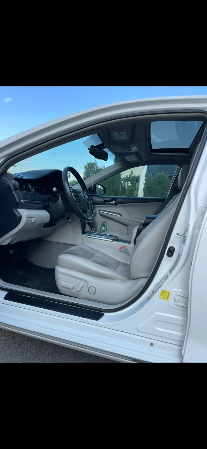 Toyota Camry XLE, снимка 12 - Автомобили и джипове - 52548965