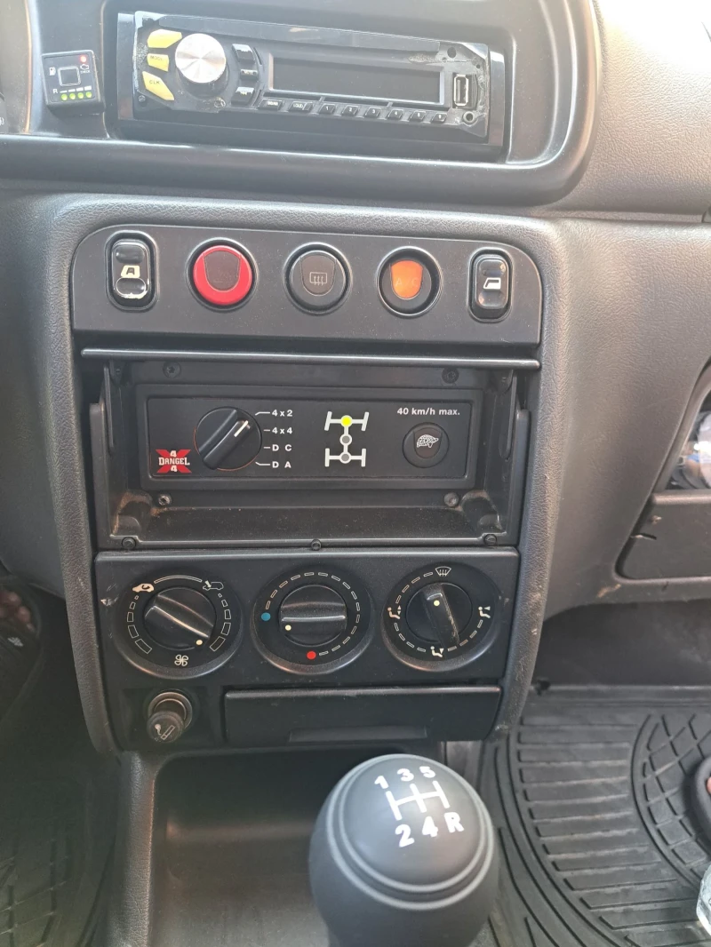 Peugeot Partner 4х4, снимка 9 - Автомобили и джипове - 52830098