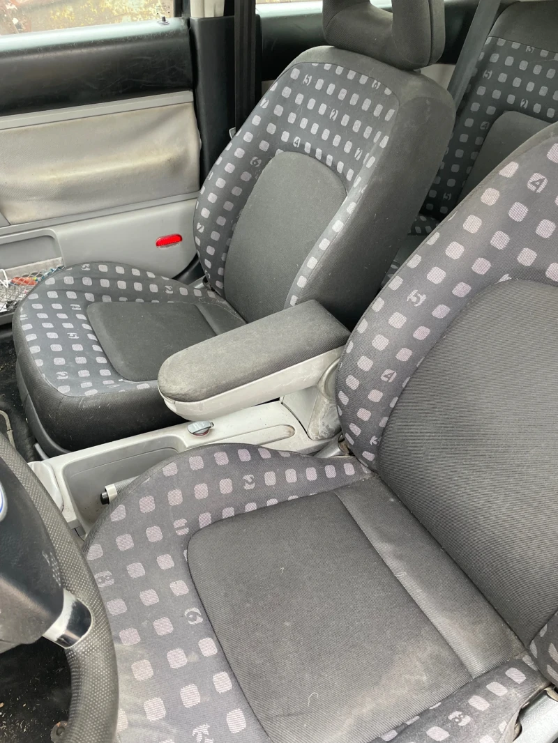 VW New beetle 1.9TDI, снимка 8 - Автомобили и джипове - 52846953