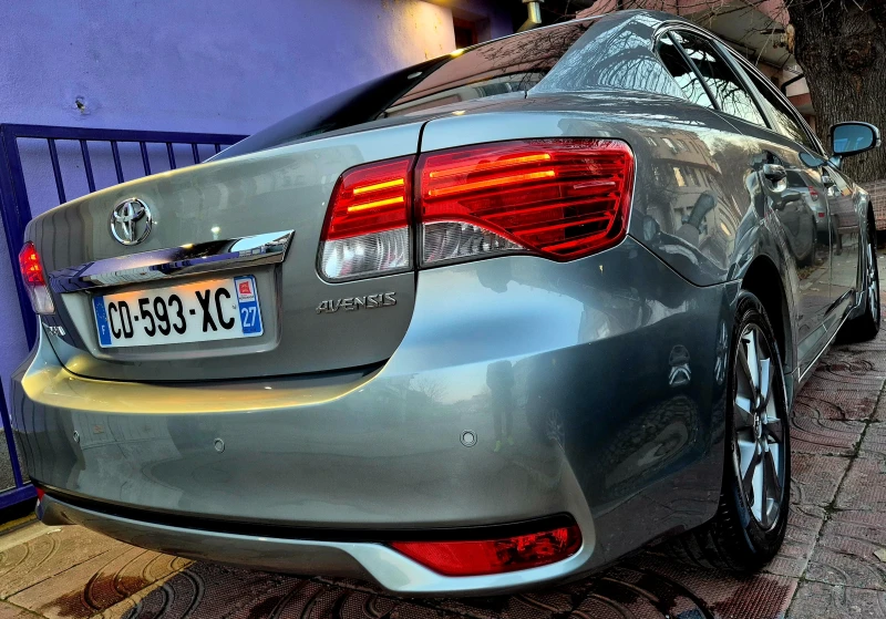 Toyota Avensis 2.0d4d-FACE-EXCLUSIVE-верига-нави-6скорости-japan, снимка 8 - Автомобили и джипове - 52868604