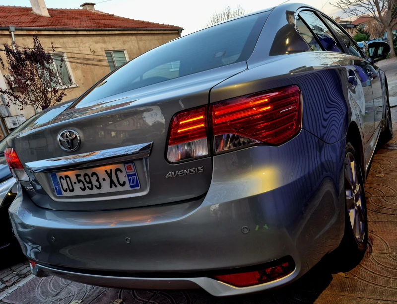 Toyota Avensis 2.0d4d-FACE-EXCLUSIVE-верига-нави-6скорости-japan, снимка 4 - Автомобили и джипове - 52868604