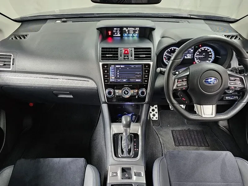 Subaru Levorg 2.0 AWD, снимка 13 - Автомобили и джипове - 54863988