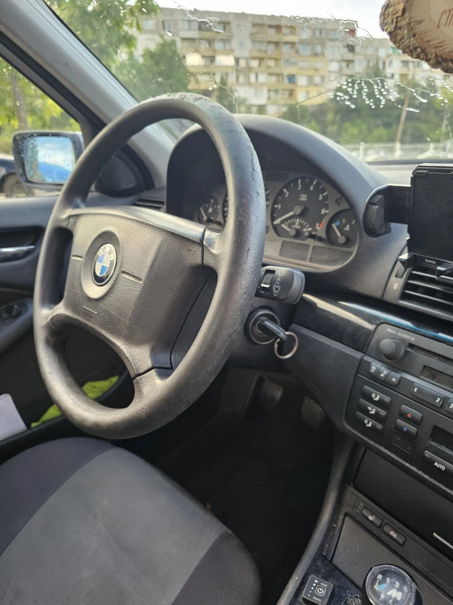 BMW 318 facelift  - изображение 9