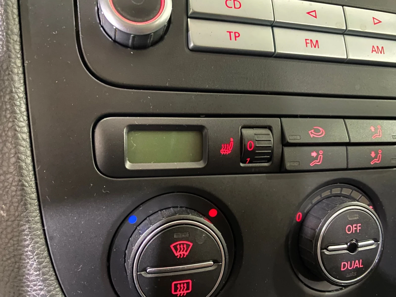 VW Golf 2.0GTD 140hp | Mobile.bg   11