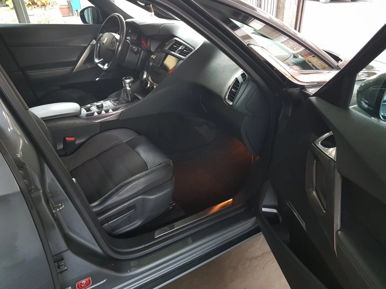 Citroen DS5 2.0HDI* Keyless* Panorama* Navi* Camera | Mobile.bg   15