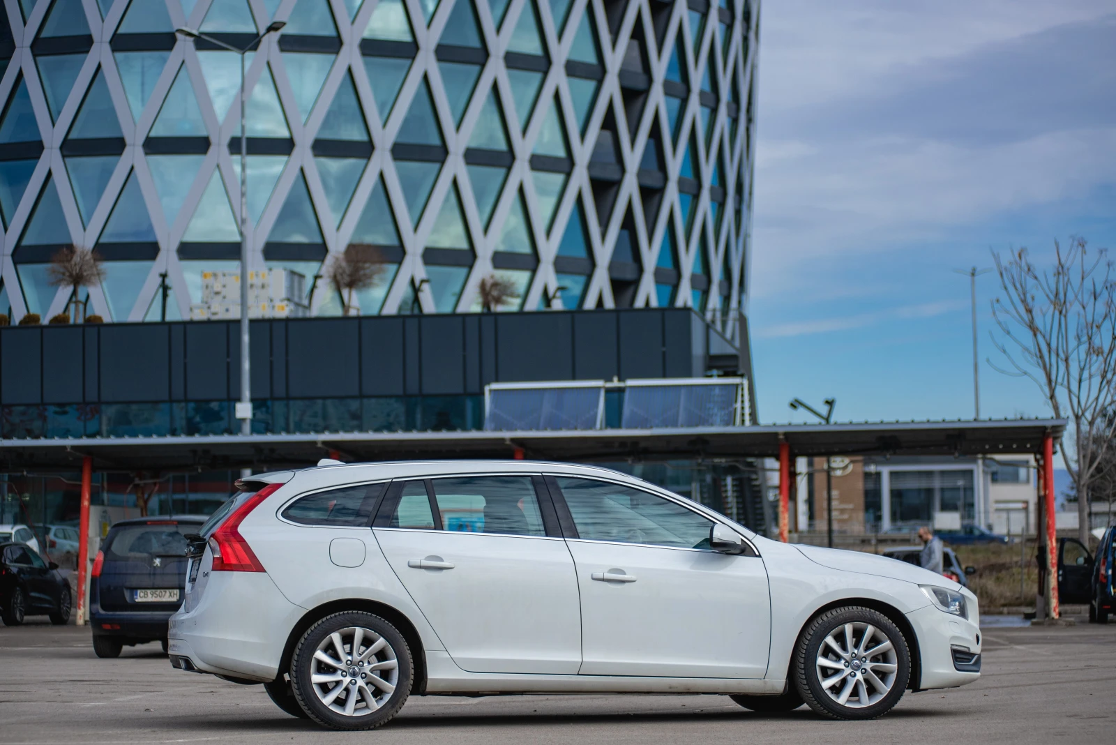 Volvo V60 D4 - изображение 6
