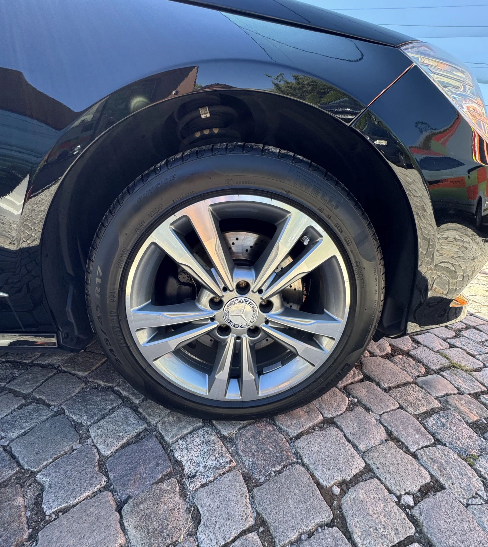 Mercedes-Benz E 350 4 Matic / Face - изображение 8