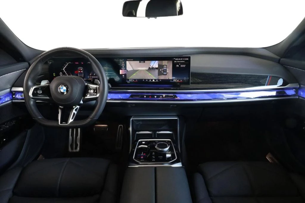 BMW 740 xDrive M-SPort - изображение 8
