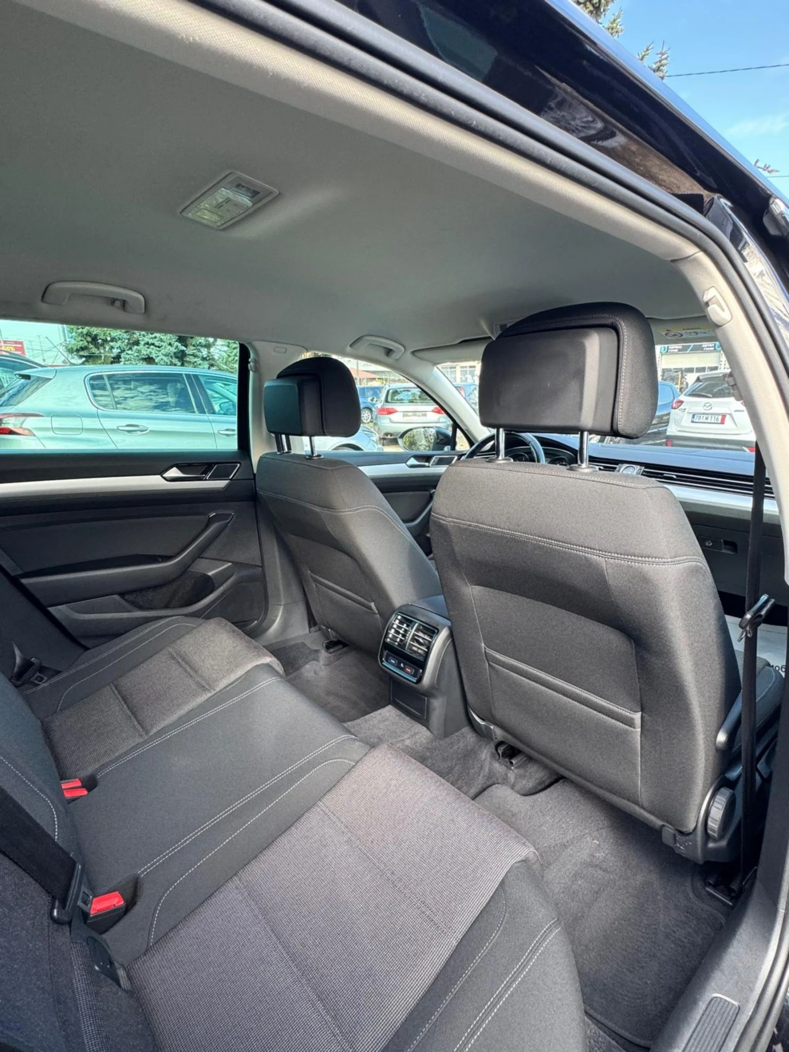 VW Passat * * 2.0TDI* * 2019* * EXECUTIVE* * ITALIA* *  | Mobile.bg   14