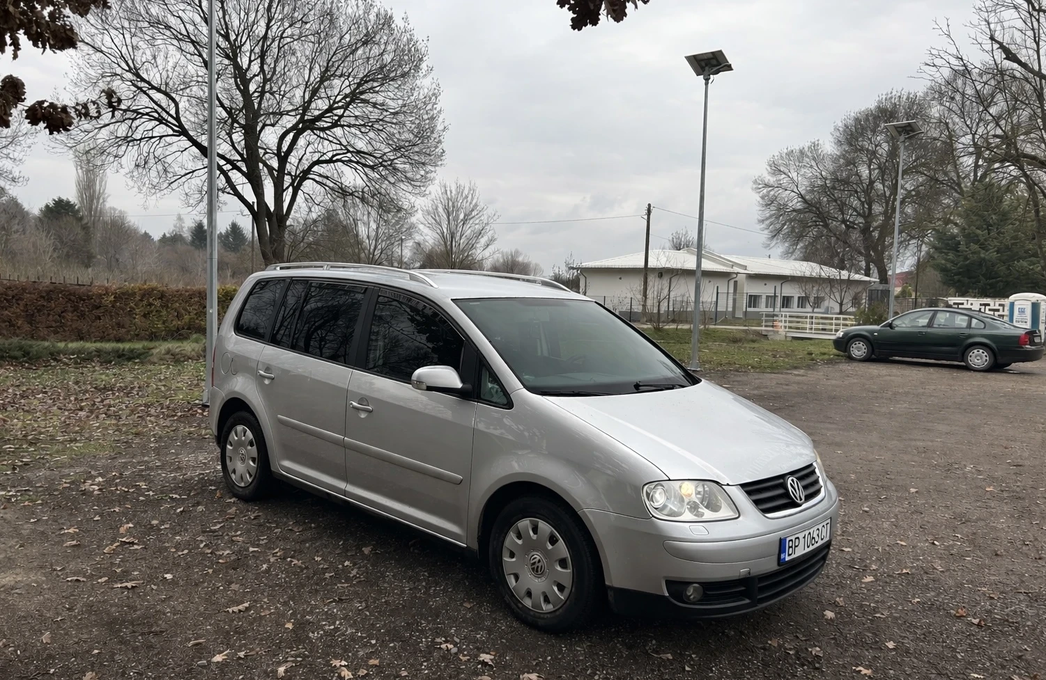 VW Touran 2.0tdi | Auto.bg — изображение 1