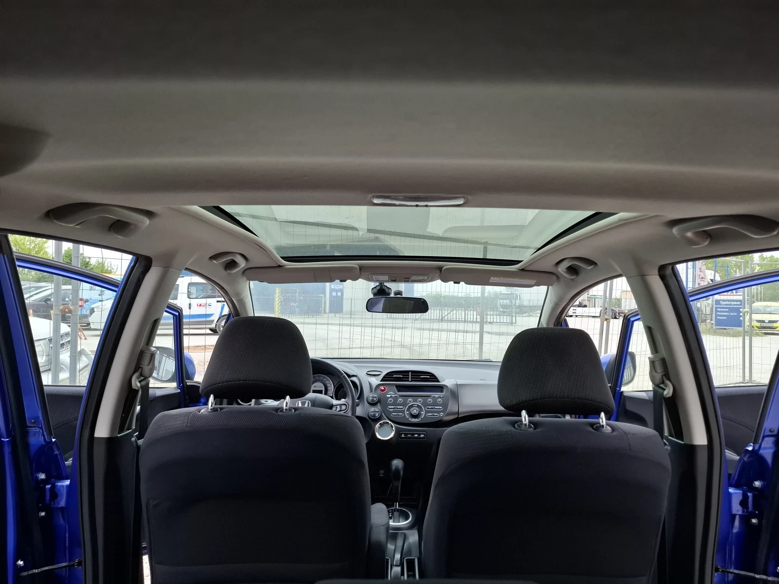 Honda Jazz, снимка 15 - Автомобили и джипове - 54468360