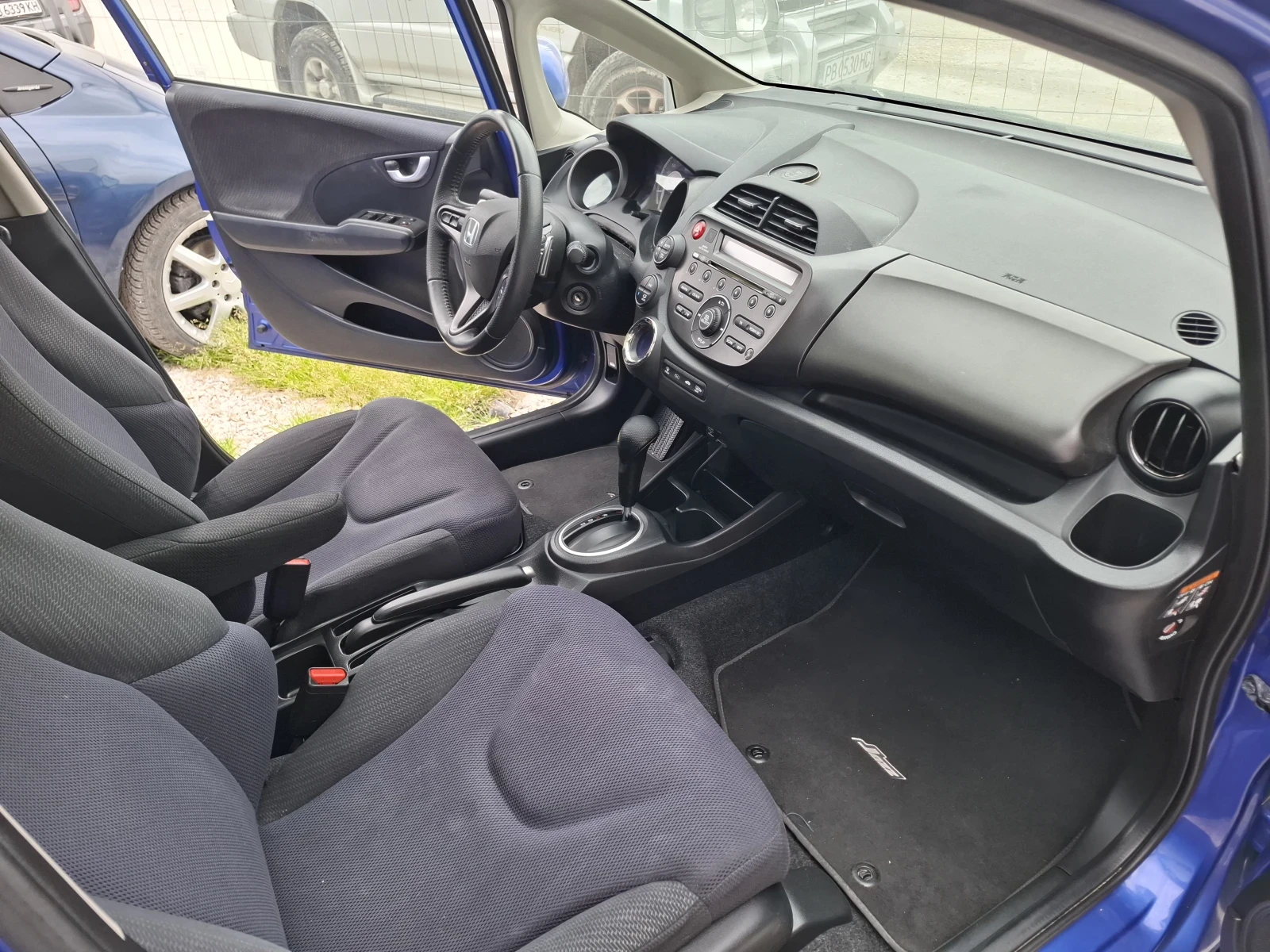 Honda Jazz, снимка 11 - Автомобили и джипове - 54468360