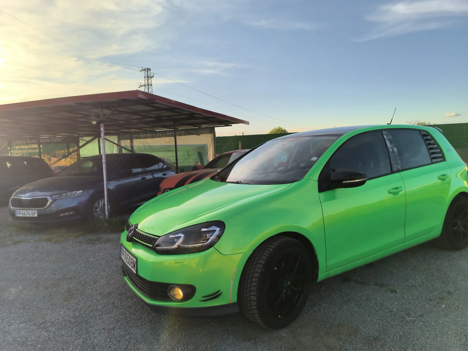 VW Golf 1.6 TDI avtomat , снимка 10 - Автомобили и джипове - 54511285