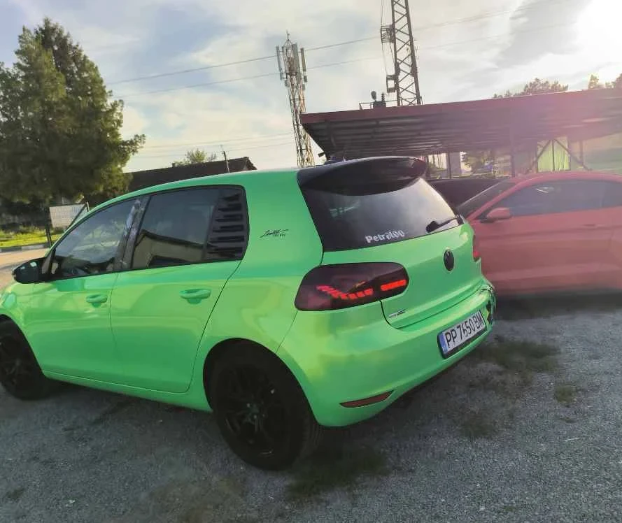 VW Golf 1.6 TDI avtomat , снимка 12 - Автомобили и джипове - 54511285