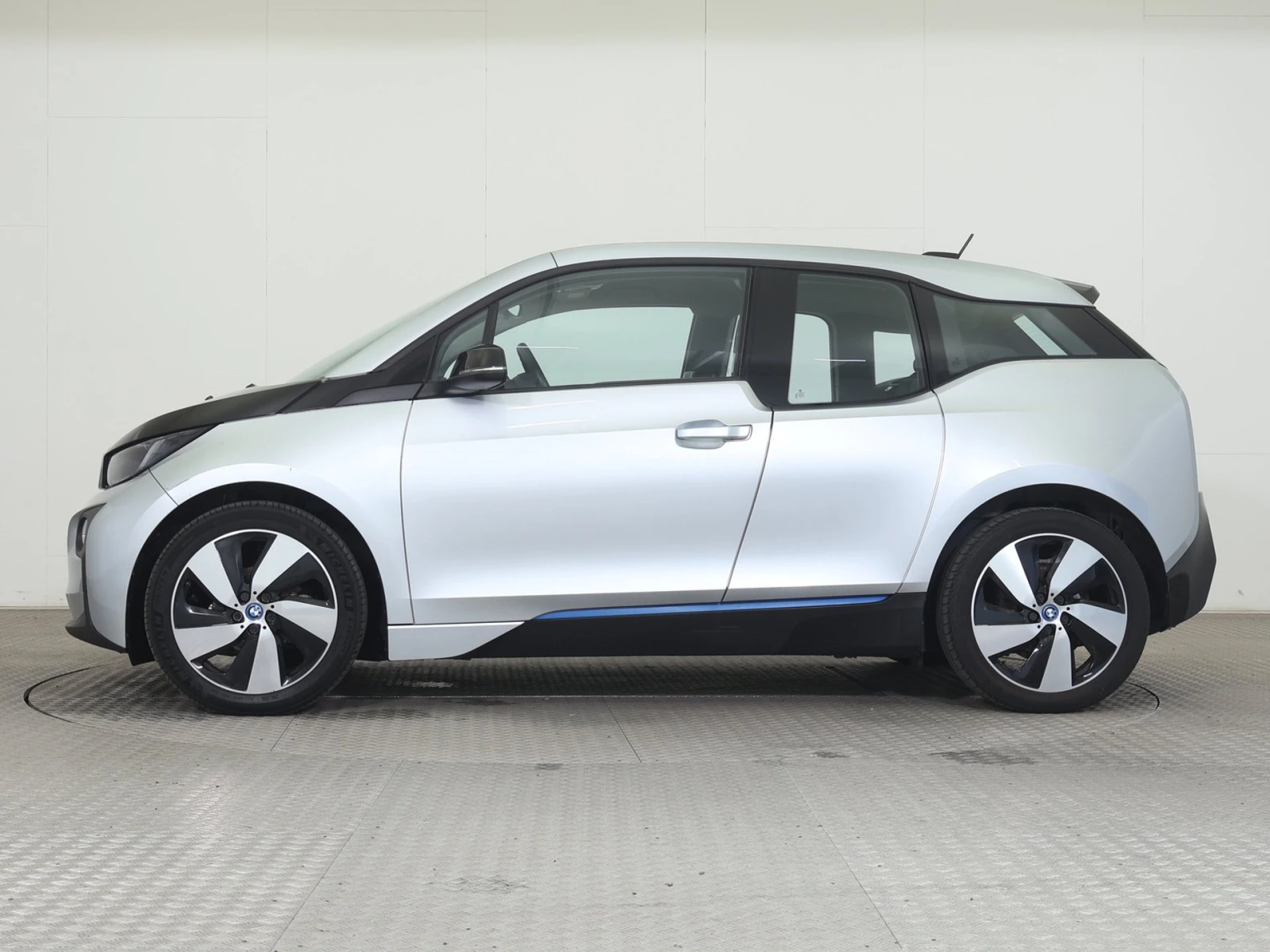 BMW i3 33.2 kwh ���������/ �������/ ����������� | Mobile.bg � ����������� 4