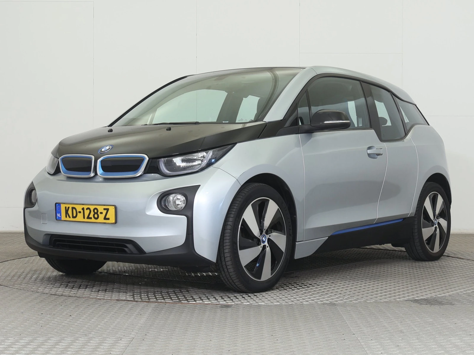 BMW i3 33.2 kwh ���������/ �������/ ����������� | Mobile.bg � ����������� 2