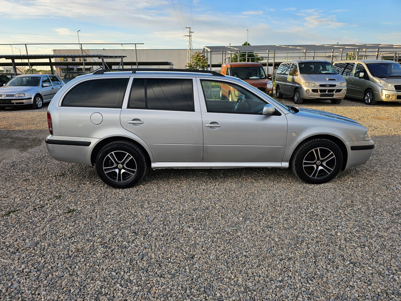 Skoda Octavia 1.9TDI 90kc  Feislift 207000km, снимка 4 - Автомобили и джипове - 54975904
