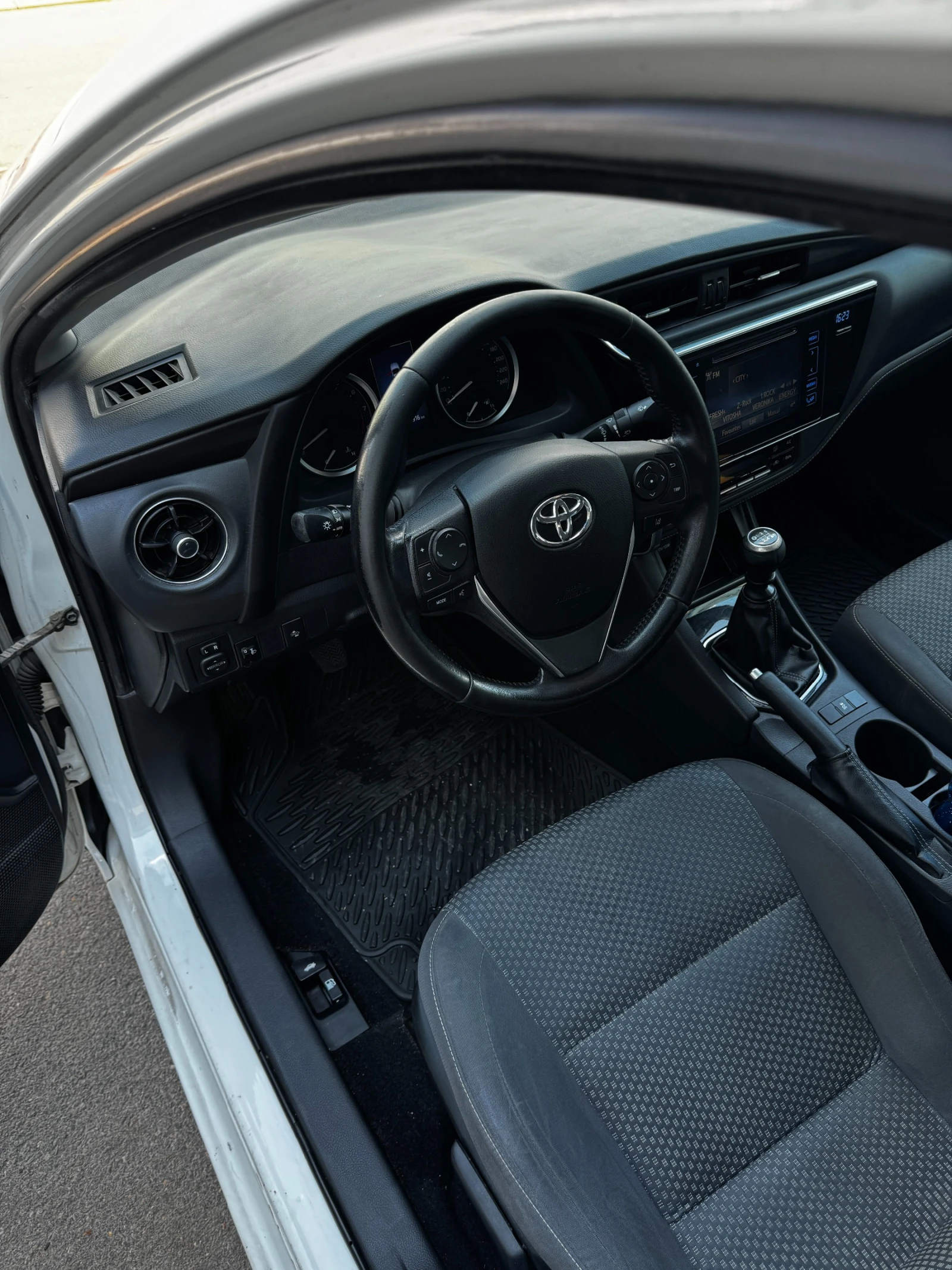 Toyota Corolla LUNA, снимка 10 - Автомобили и джипове - 55076503