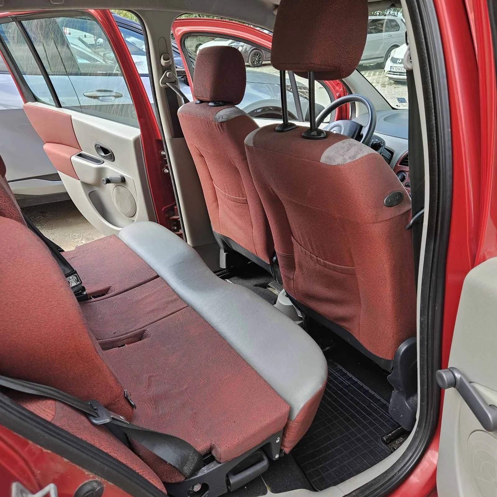 Renault Modus 1.5 dci, снимка 17 - Автомобили и джипове - 55942392