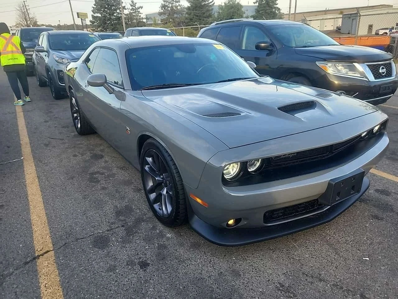 Dodge Challenger, снимка 2 - Автомобили и джипове - 56707161