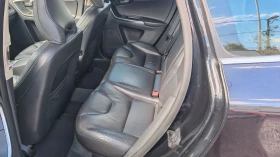 Volvo XC60 2.4 D5-215k.R-DESIGN, 4х4, СЕРВИЗНА КНИЖКА , снимка 7