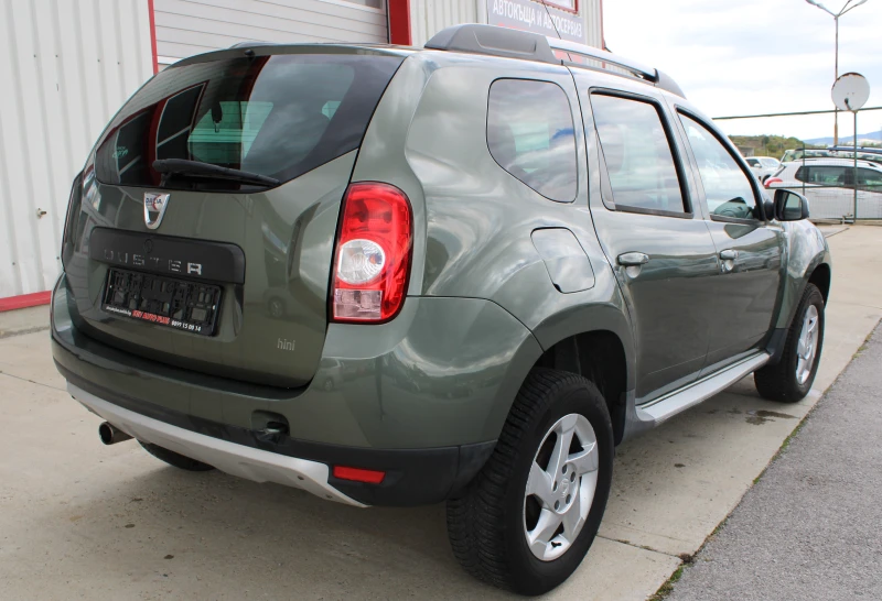 Dacia Duster 1.6 ГАЗ, снимка 5 - Автомобили и джипове - 47239294