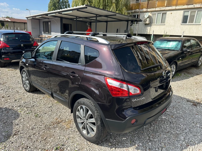 Nissan Qashqai 2.0i, снимка 2 - Автомобили и джипове - 47551644