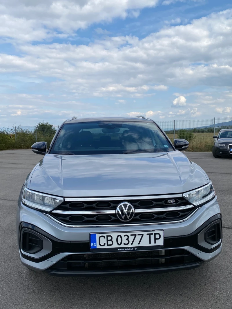 VW T-Roc R-Line, снимка 2 - Автомобили и джипове - 48311579